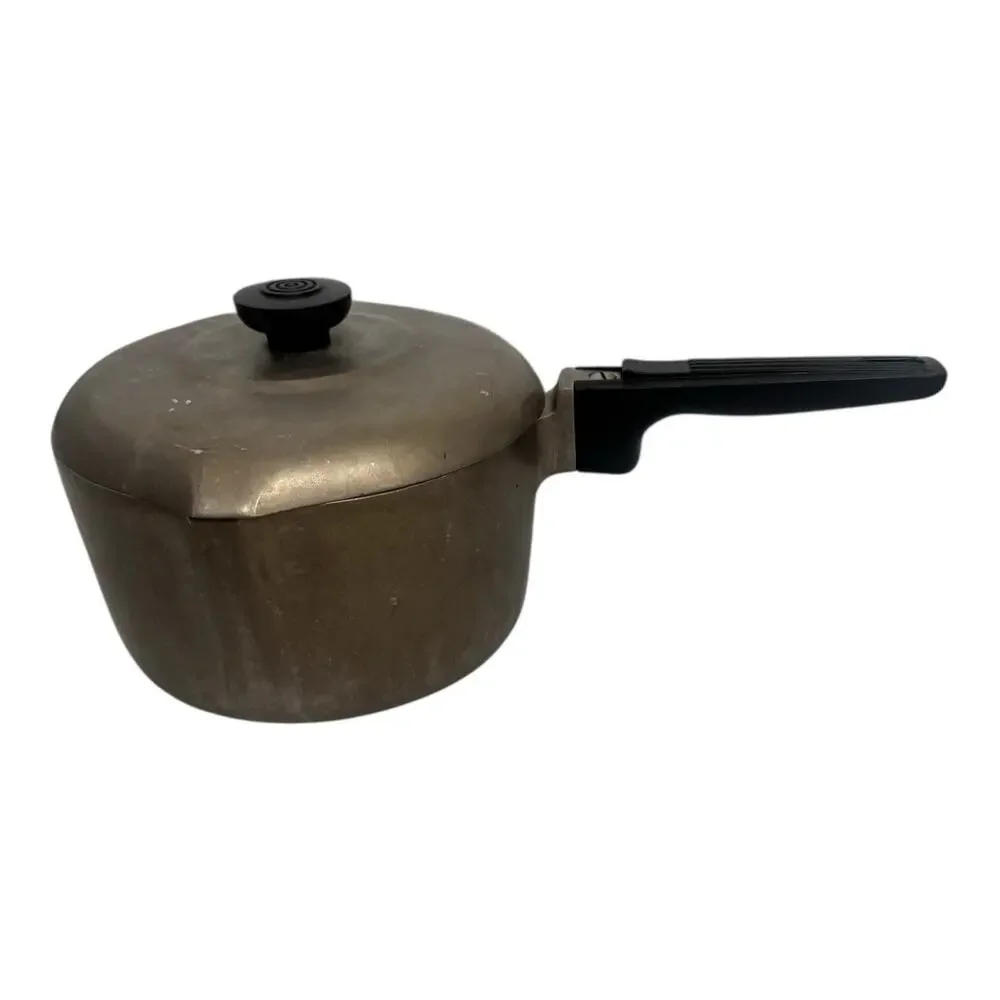 Vintage Wagner Ware Magnalite -O- Sidney 3 QT Sauce Pan Dual Spout 4683-P W/Lid